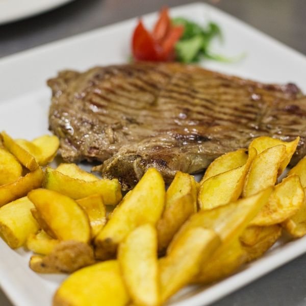 Bistecca di scottona alla griglia
